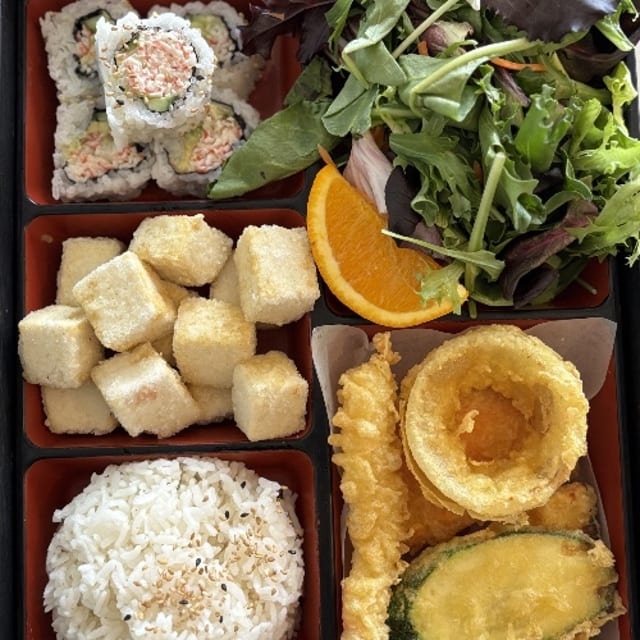  Crispy Tofu Bento.