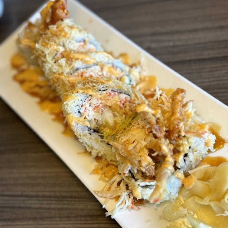 Delicious Spider Roll: A Japanese Sushi Favorite