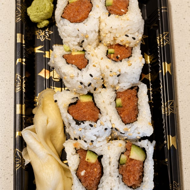 Spicy Tuna Full Roll.